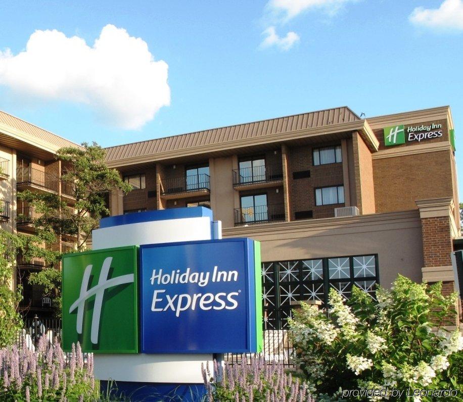 Holiday Inn Express Schaumburg-Rolling Meadows By Ihg Exterior foto