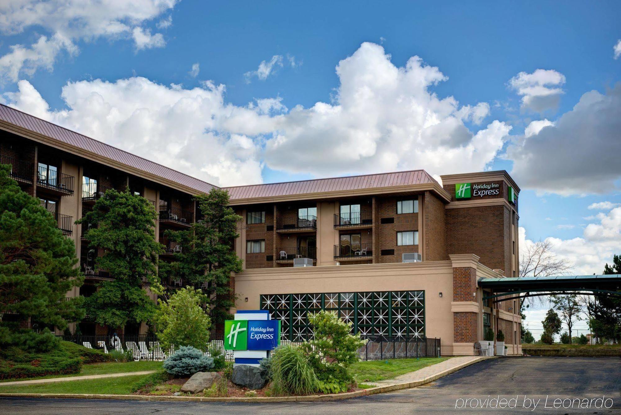 Holiday Inn Express Schaumburg-Rolling Meadows By Ihg Exterior foto